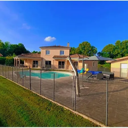 Spacieuse Avec Piscine Villa Loisy-sur-Marne