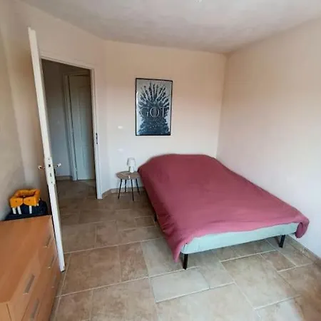 Villa Spacieuse Avec Piscine Loisy-sur-Marne